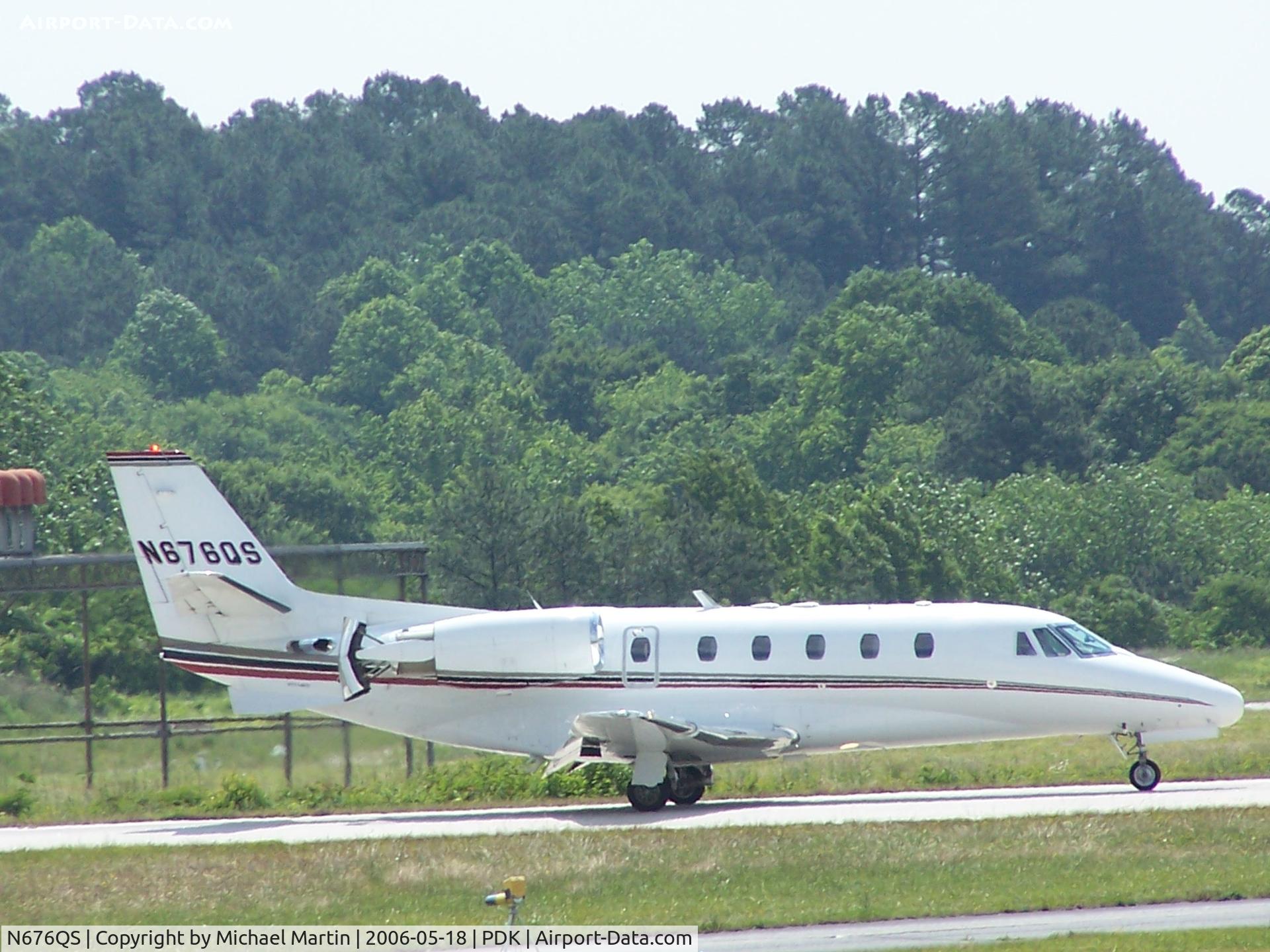 N676QS, 2001 Cessna 560XL Citation Excel C/N 560-5176, Landing PDK on 20L with airbrakes extended