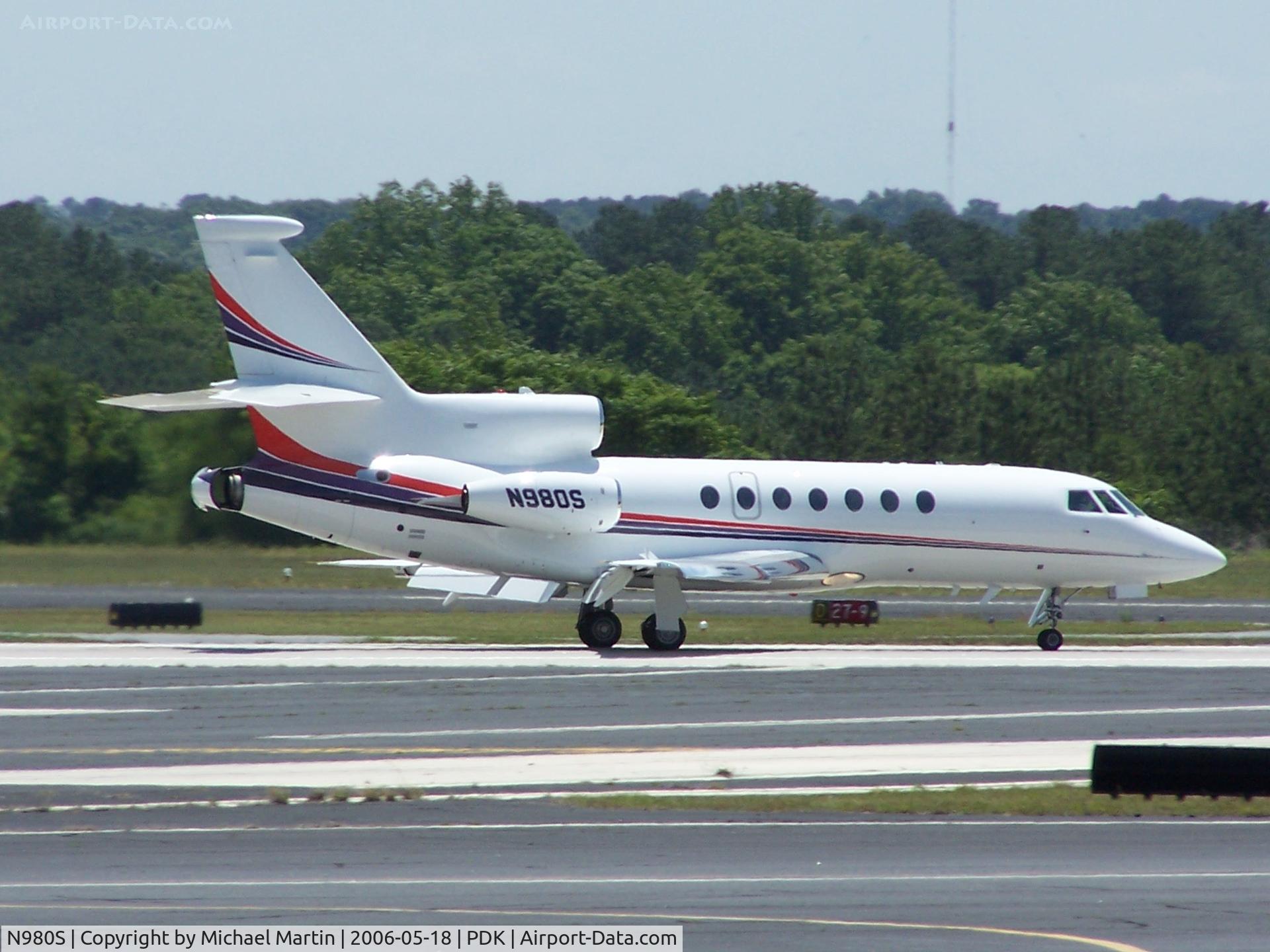 N980S, 1994 Dassault Falcon 50 C/N 249, Landing 20L