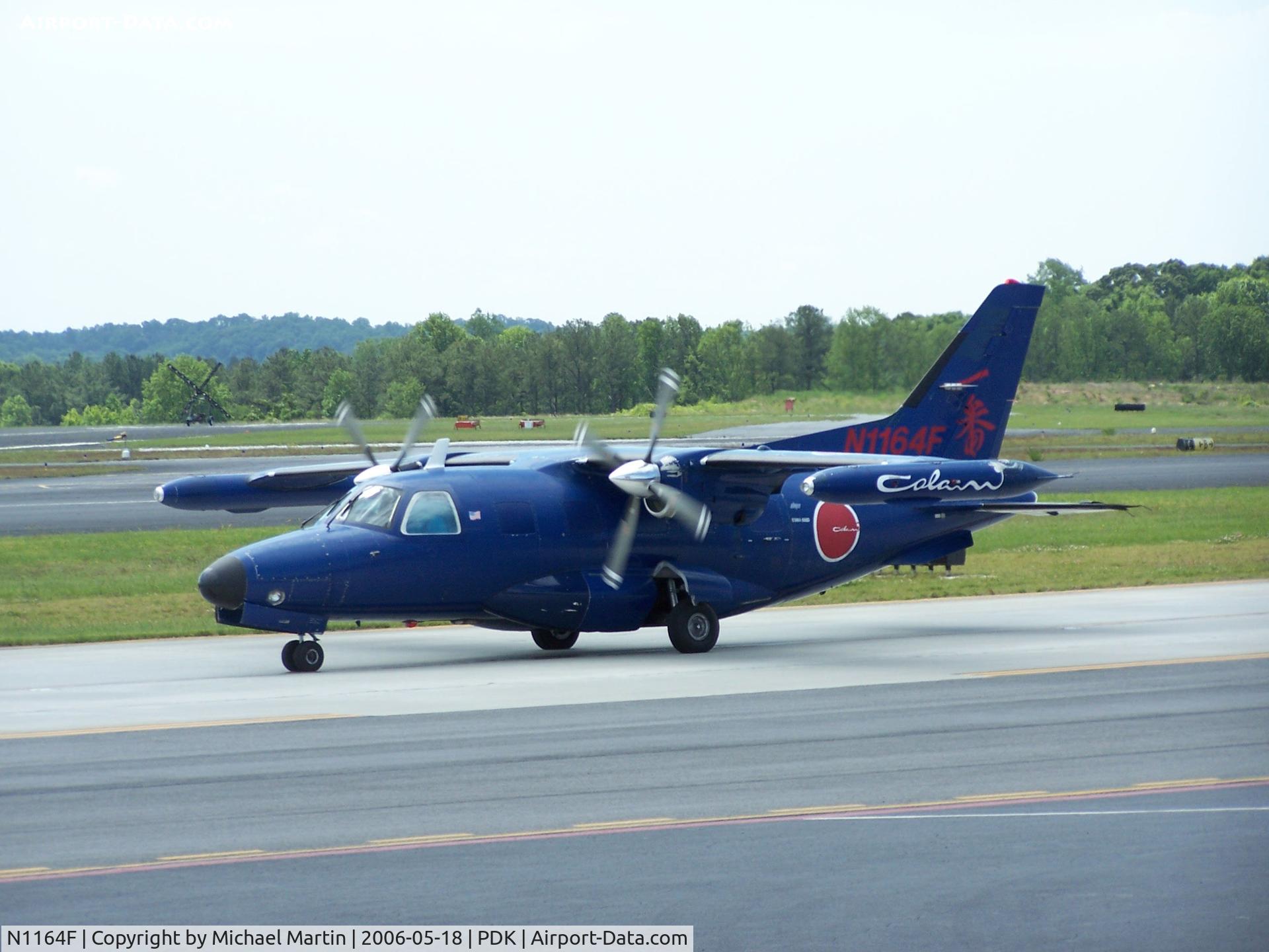 N1164F, Mitsubishi MU-2B-60 Marquise C/N 1562SA, Taxing to Epps Air Service