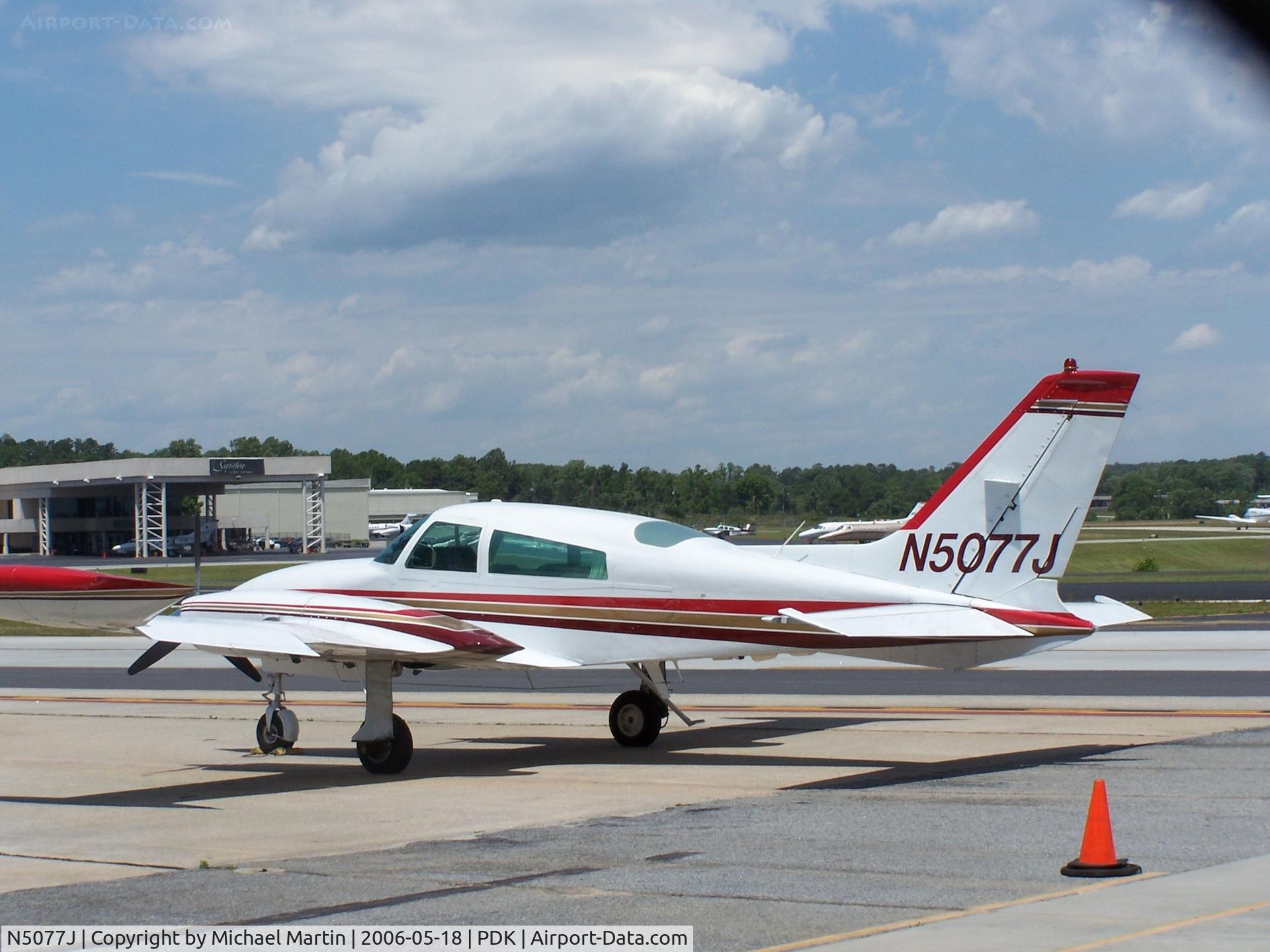 N5077J, 1975 Cessna 310R C/N 310R0197, Tied down @ Epps