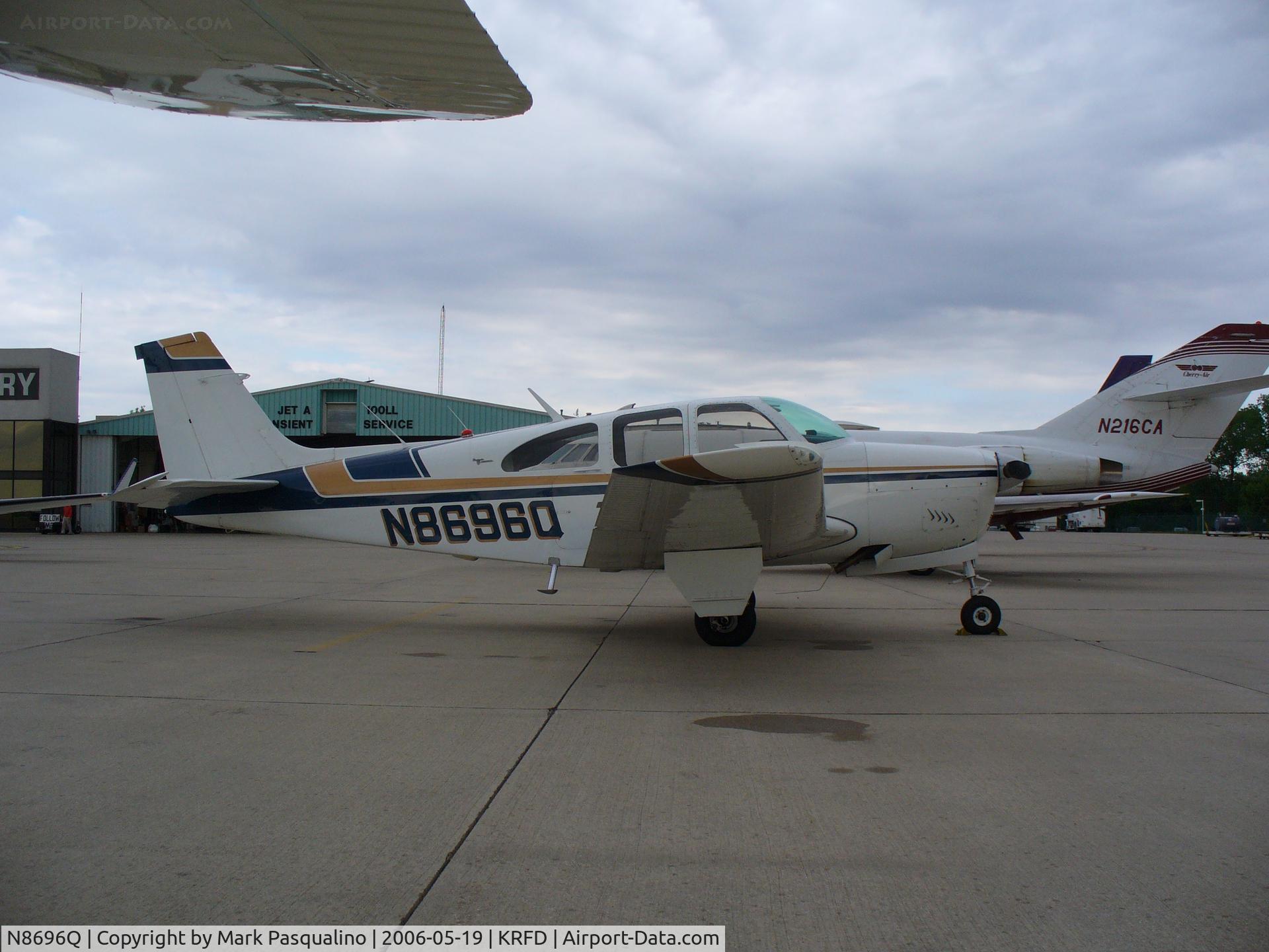 N8696Q, 1965 Beech 35-C33 Debonair C/N CD-938, Beech C33