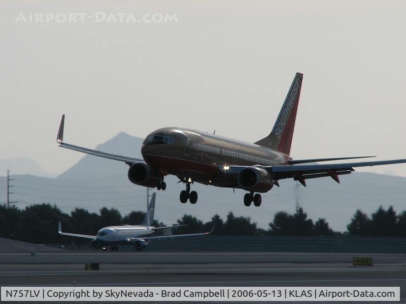 N757LV, 1999 Boeing 737-7H4 C/N 29850, Southwest Airlines / 1999 Boeing 737-7H4