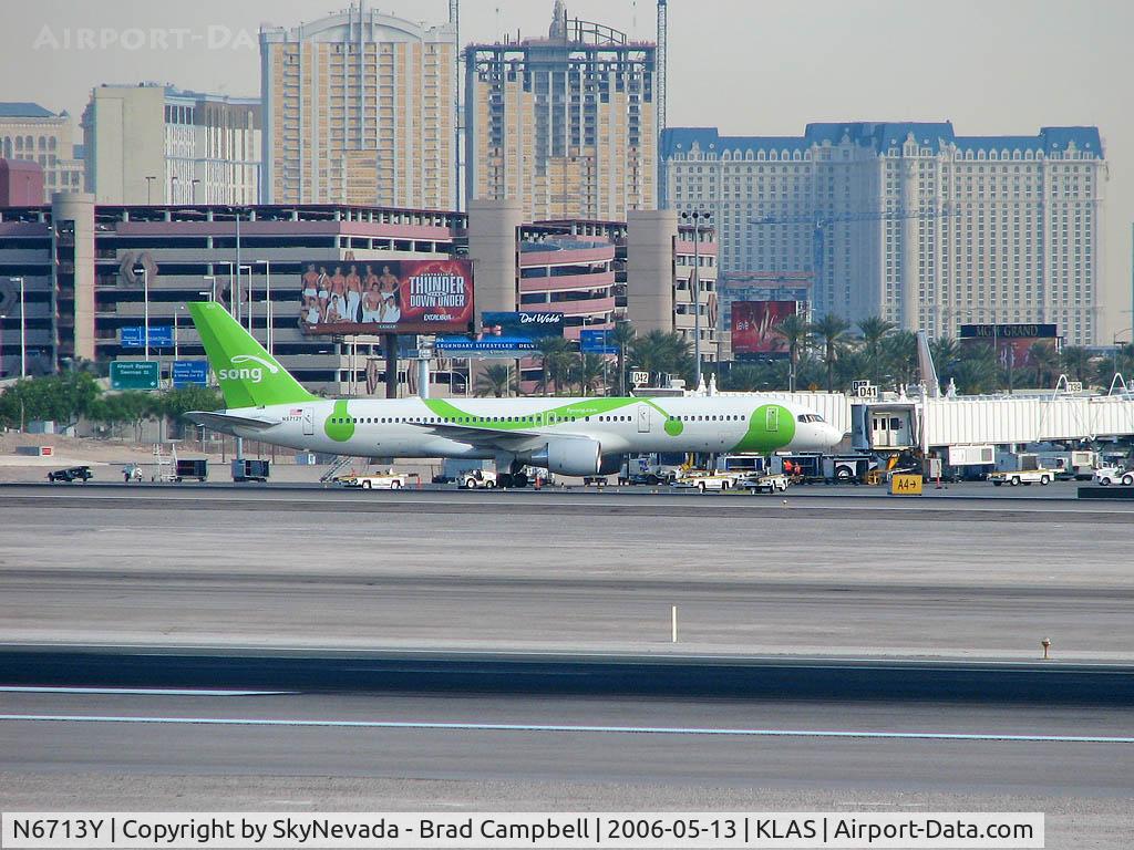 N6713Y, 2000 Boeing 757-232 C/N 30777, Song Airlines / 2000 Boeing 757-232