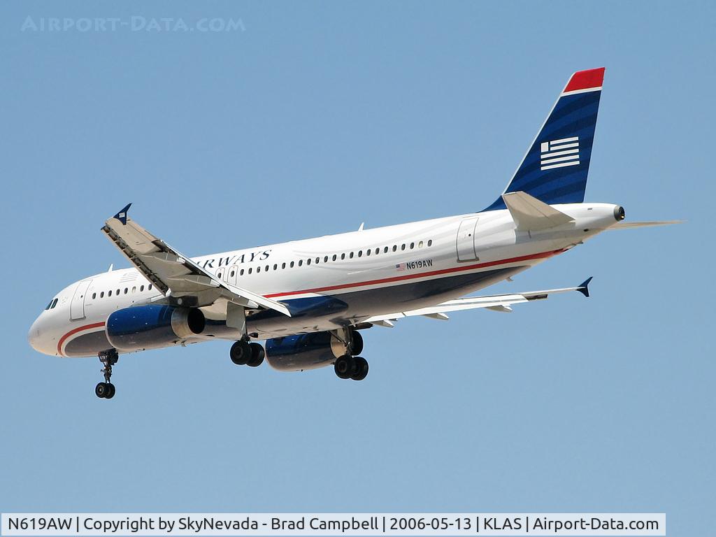 N619AW, 1995 Airbus A320-232 C/N 527, US Airways / 1995 Airbus Industrie A320-232 / Now with a new owner - I guess sometimes it pays to take a photo of every plane that's coming in!