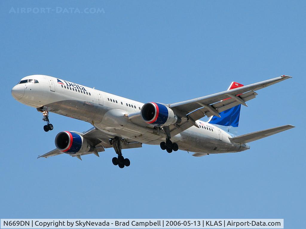 N669DN, 1991 Boeing 757-232 C/N 25142, Delta Airlines / 1991 Boeing 757-232