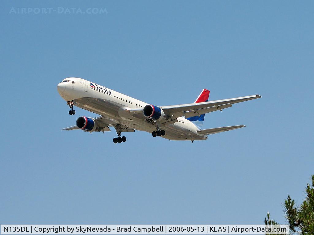 N135DL, 1991 Boeing 767-332 C/N 25145, Delta Airlines / 1991 Boeing 767-332
