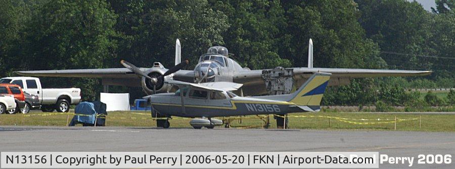 N13156, 1973 Cessna 172M C/N 17262535, Framed by the 