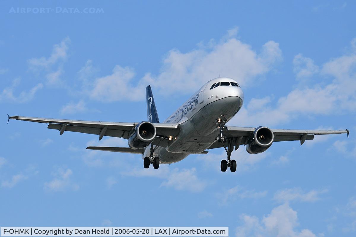 F-OHMK, 1992 Airbus A320-231 C/N 296, Mexicana F-OHMK (FLT MXA938) from Los Cabos Int'l (MMSD) on final approach to RWY 24R.