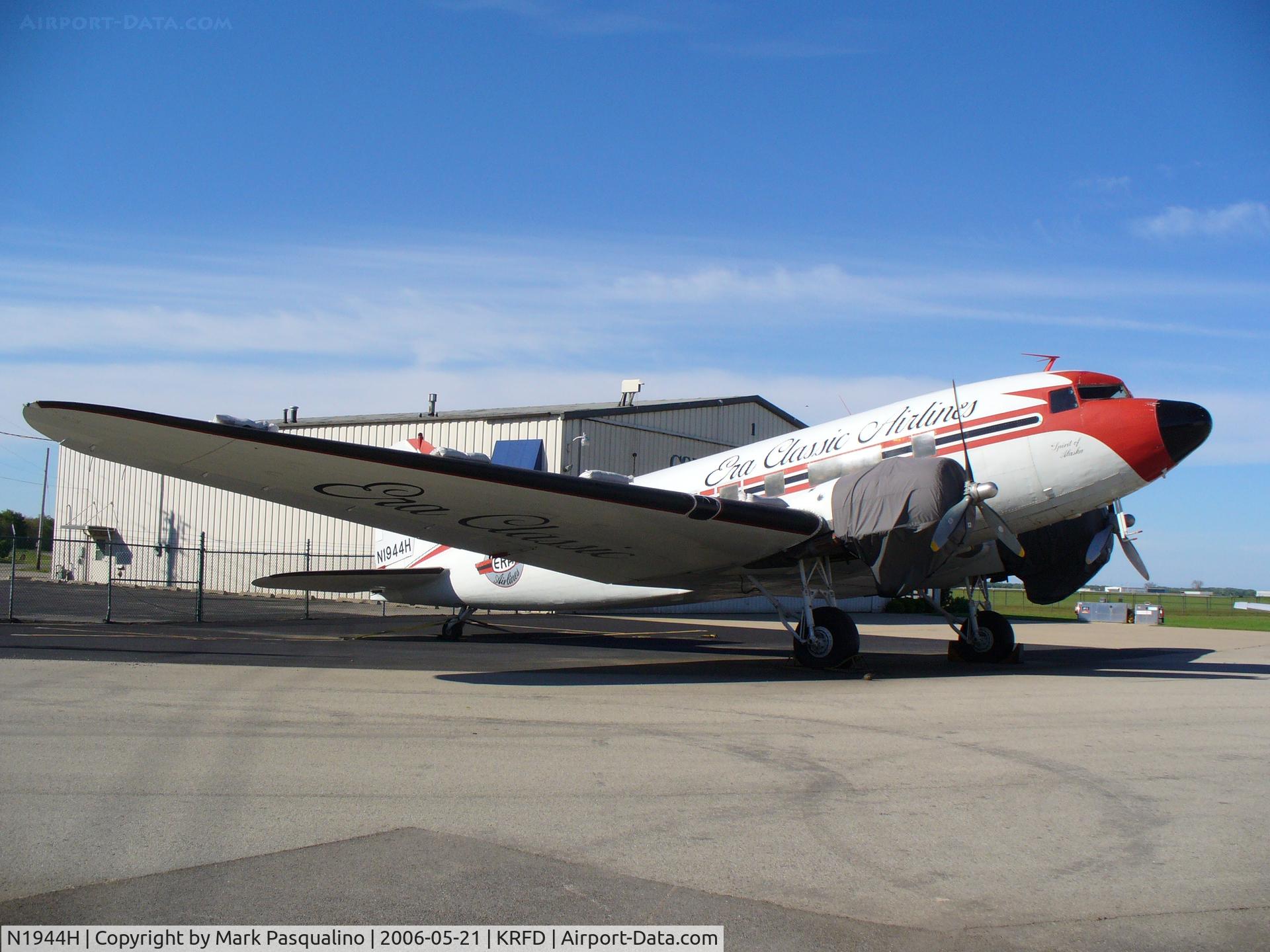 N1944H, 1945 Douglas DC-3C (C-47B-50-DK) C/N 34378, DC-3