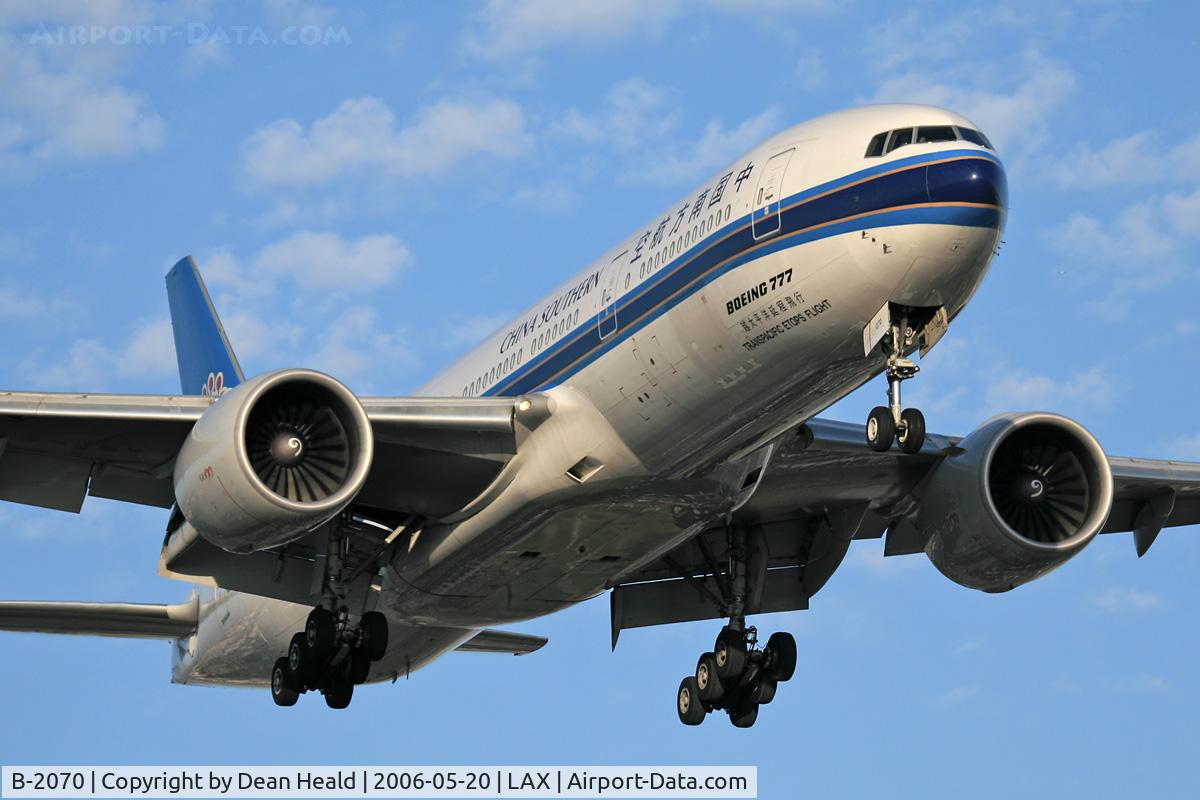 B-2070, 2004 Boeing 777-21B (ER) C/N 32703, China Southern B-2070 on final approach to RWY 24R.