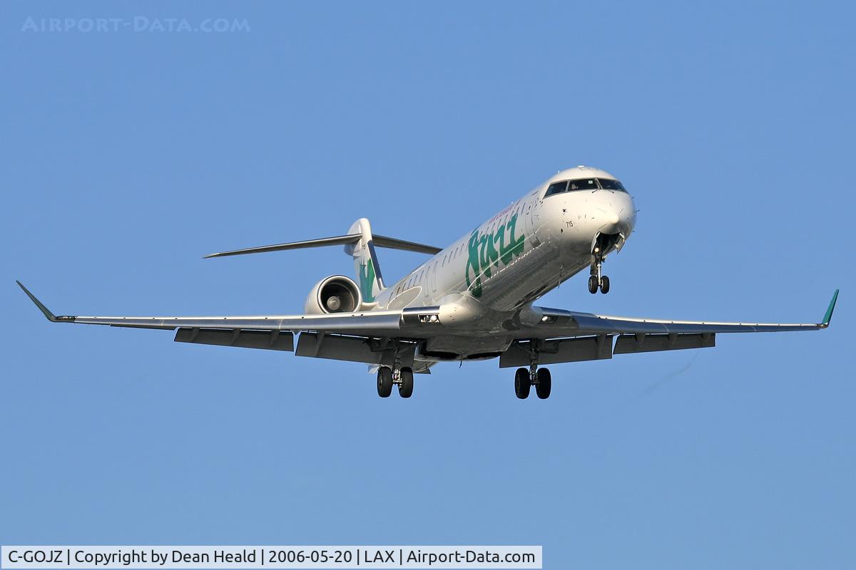 C-GOJZ, 2005 Canadair CRJ-705ER (CL-600-2D15) Regional Jet C/N 15053, AirCanada Jazz C-GOJZ (FLT JZA8529) from Edmonton Int'l (KYEG) on final approach to RWY 24R.