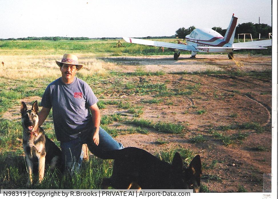 N98319, 1969 Piper PA-28-140 C/N 28-26167, Totally destroyed in salt water flood 2005. Probably the fastest 140 around. It was mine but ruined by a hurricane/salt water contamination.