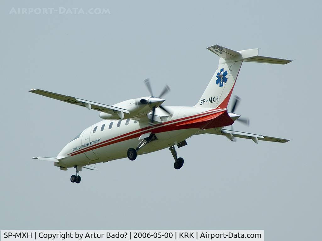 SP-MXH, 2004 Piaggio P-180AM Avanti C/N 1079,  Poland Sanitary Aviation - Piaggio P-180 Avanti