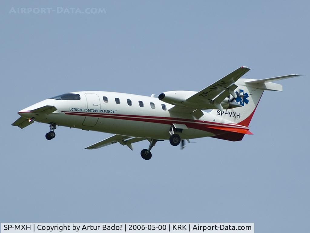 SP-MXH, 2004 Piaggio P-180AM Avanti C/N 1079,  Poland Sanitary Aviation - Piaggio P-180 Avanti