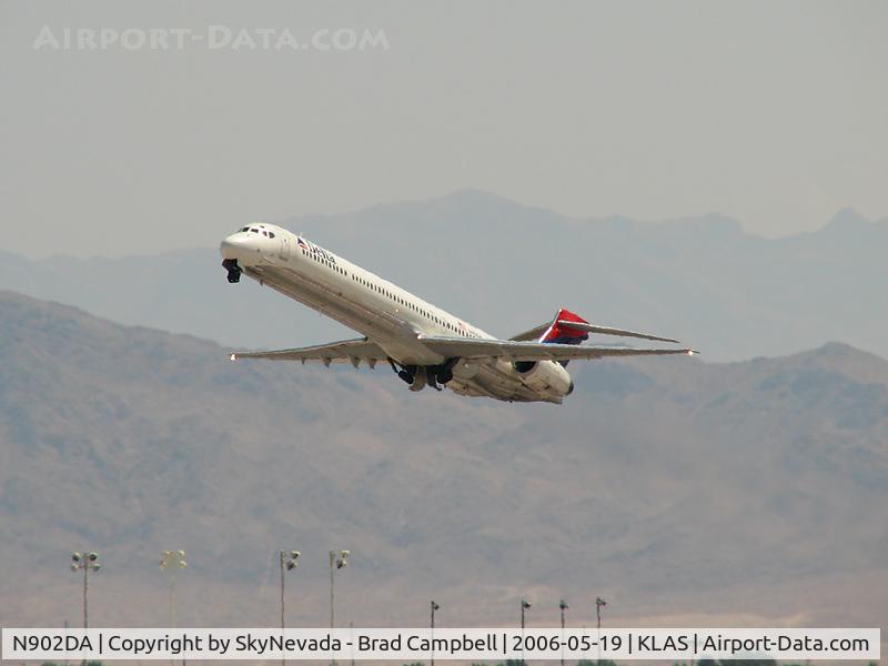N902DA, 1994 McDonnell Douglas MD-90-30 C/N 53382, Delta Airlines / 1994 Mcdonnell Douglas MD-90-30 - Departing RWY 25L