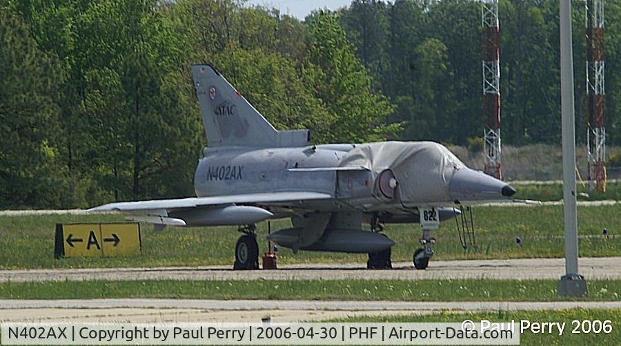 N402AX, 1980 Israel Aircraft Industries Kfir C.2 C/N 134, Better shot of the Lion Cub, all by herself