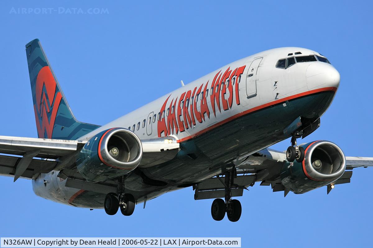 N326AW, 1985 Boeing 737-301 C/N 23258, America West N326AW (FLT AWE32) from Phoenix Sky Harbor Int'l (KPHX) on final approach to RWY 24R.