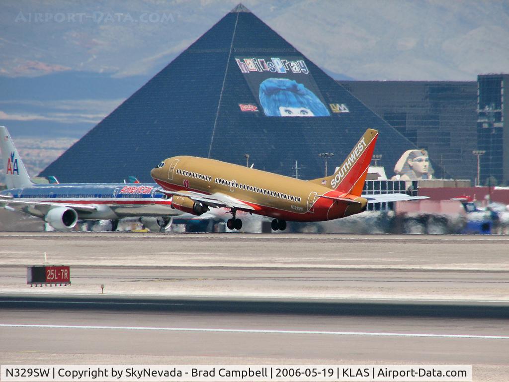 N329SW, 1988 Boeing 737-3H4 C/N 23693, Southwest Airlines / 1988 Boeing 737-3H4
