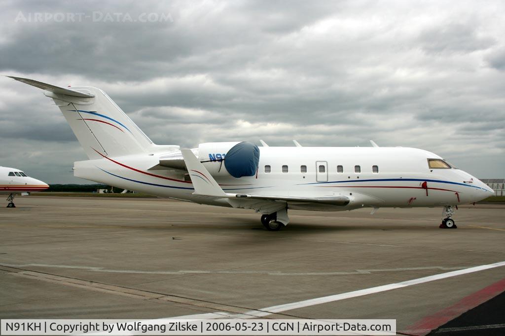 N91KH, 1990 Canadair Challenger 3A (CL-600-2B16) C/N 5038, visitor