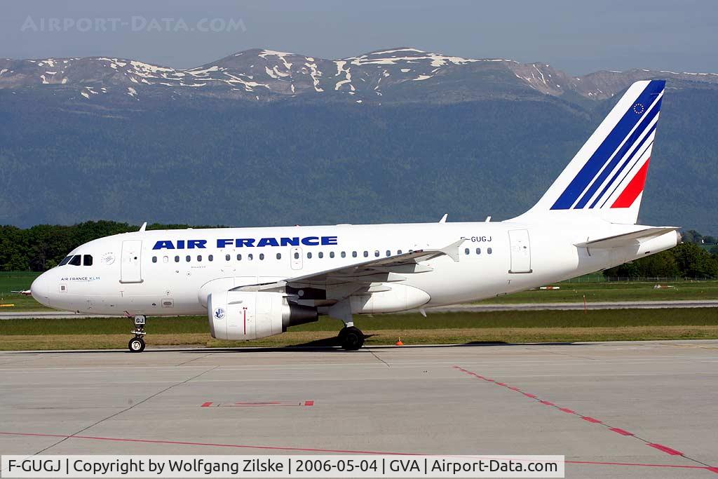 F-GUGJ, 2005 Airbus A318-111 C/N 2582, visitor