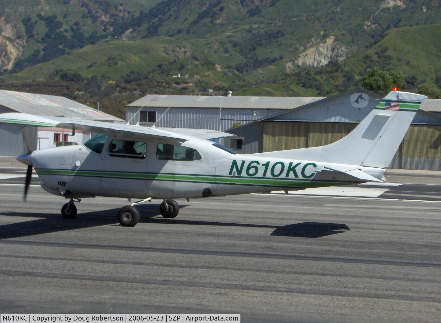 N610KC, 1981 Cessna T210N Turbo Centurion C/N 21064258, 1981 Cessna T210N TURBO CENTURION, Continental TSIO-520-R 310 Hp, taxi to Runway 22