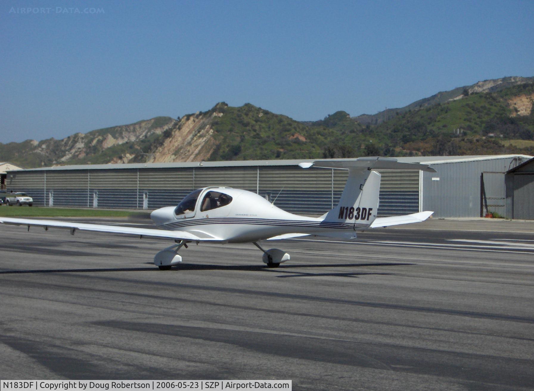 N183DF, 2004 Diamond DA-40 Diamond Star C/N 40.385, 2004 Diamond STAR DA 40, Lycoming IO-360 180 Hp, taxi