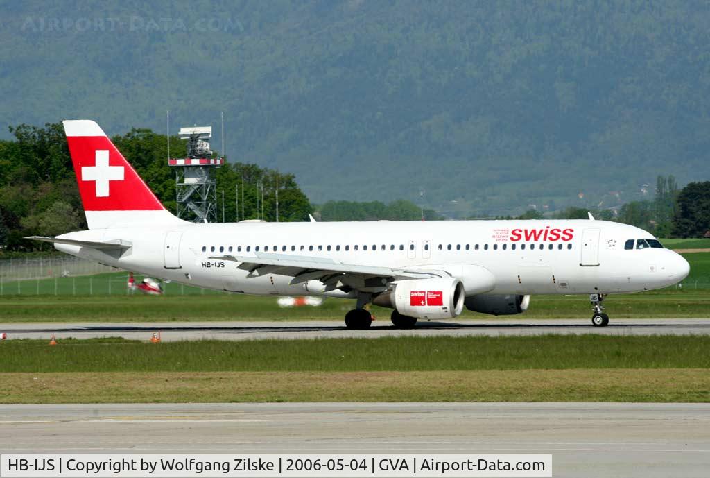 HB-IJS, 1998 Airbus A320-214 C/N 782, visitor