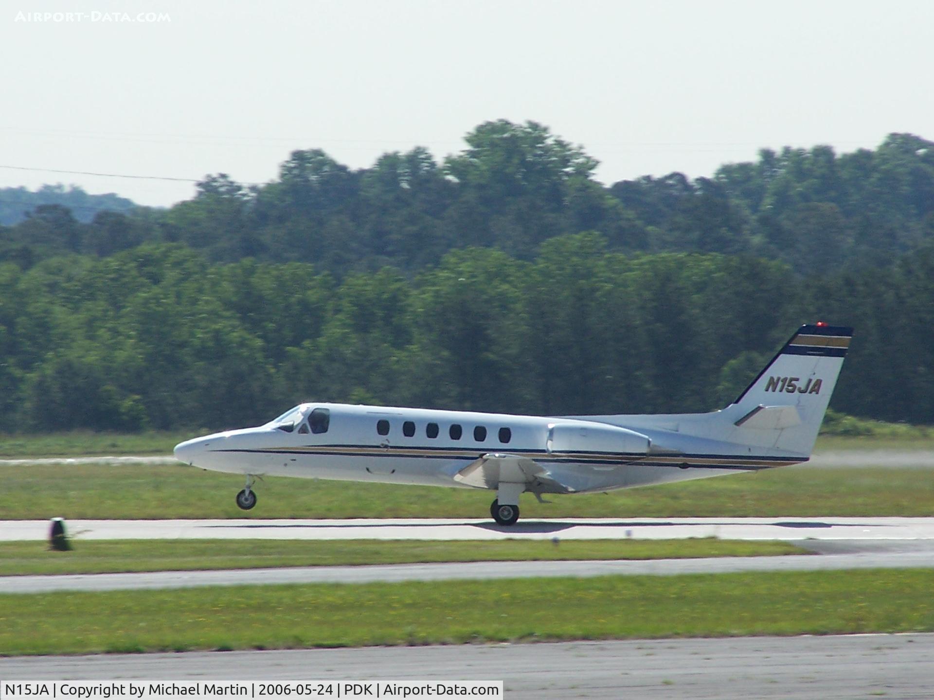 N15JA, 1978 Cessna 550 C/N 550-0035, Departing on 2R