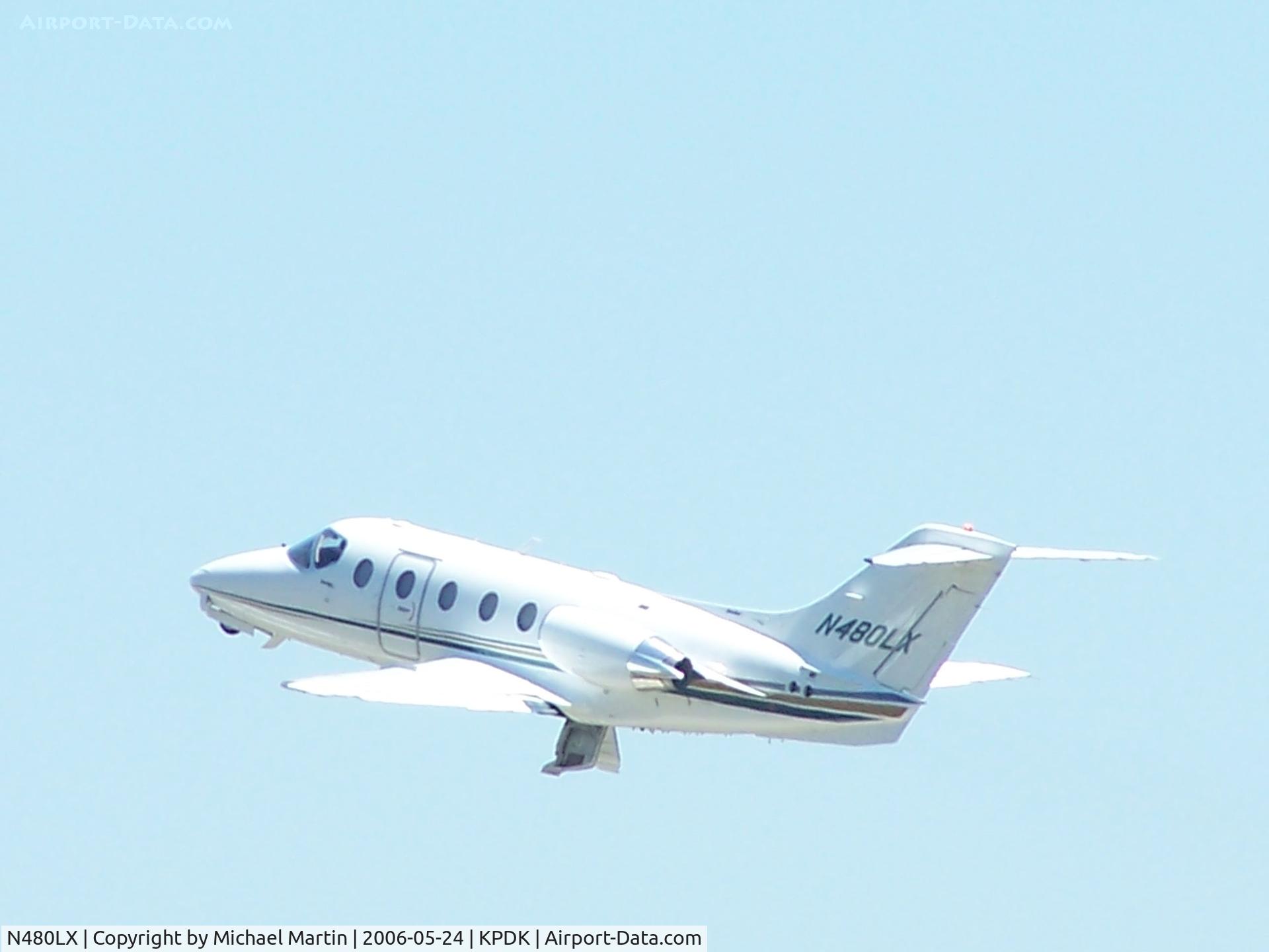 N480LX, Raytheon Aircraft Company 400A C/N RK-398, Departing PDK enroute to KAVL