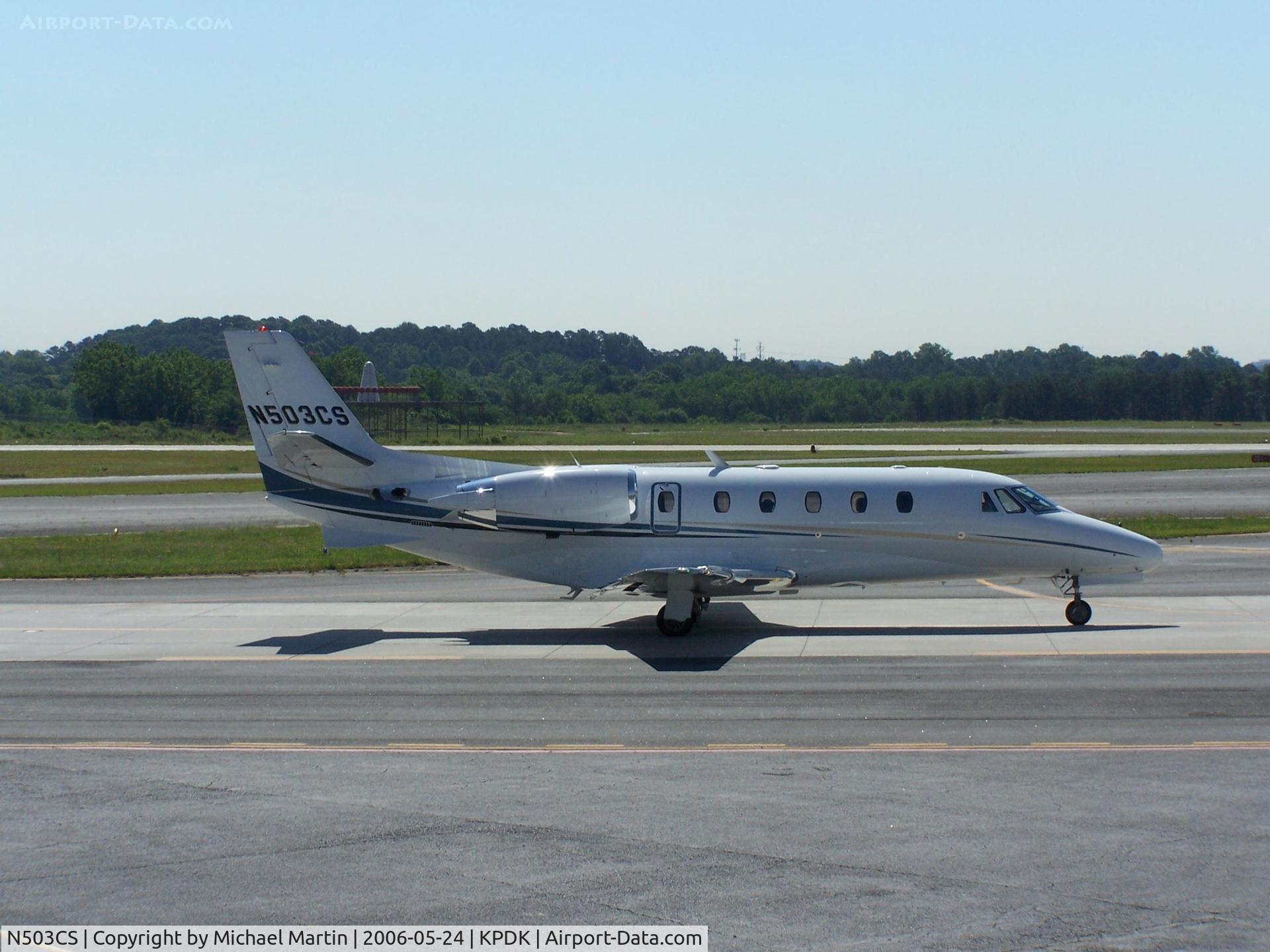 N503CS, 2001 Cessna 560XL Citation Excel C/N 560-5205, Taxing to Runway 2R