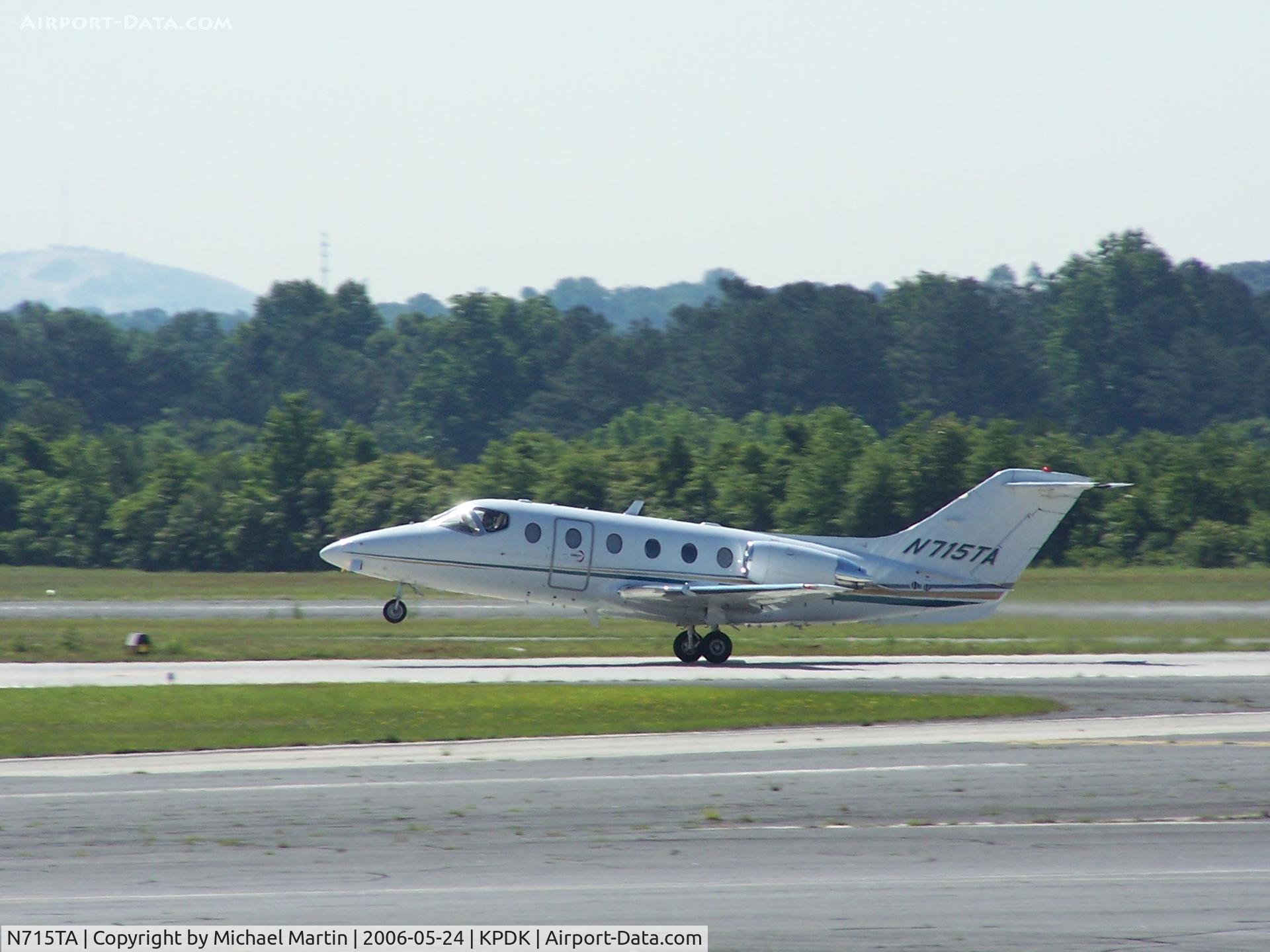 N715TA, 1998 Beech 400A Beechjet C/N RK-189, Departing PDK enroute to KJZI