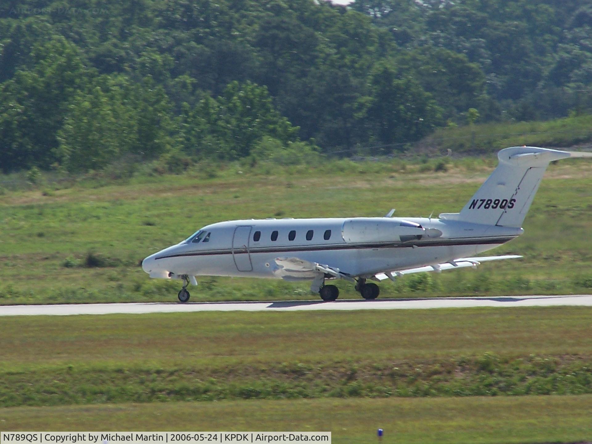 N789QS, 1998 Cessna 650 Citation VII C/N 650-7089, Landing 2R