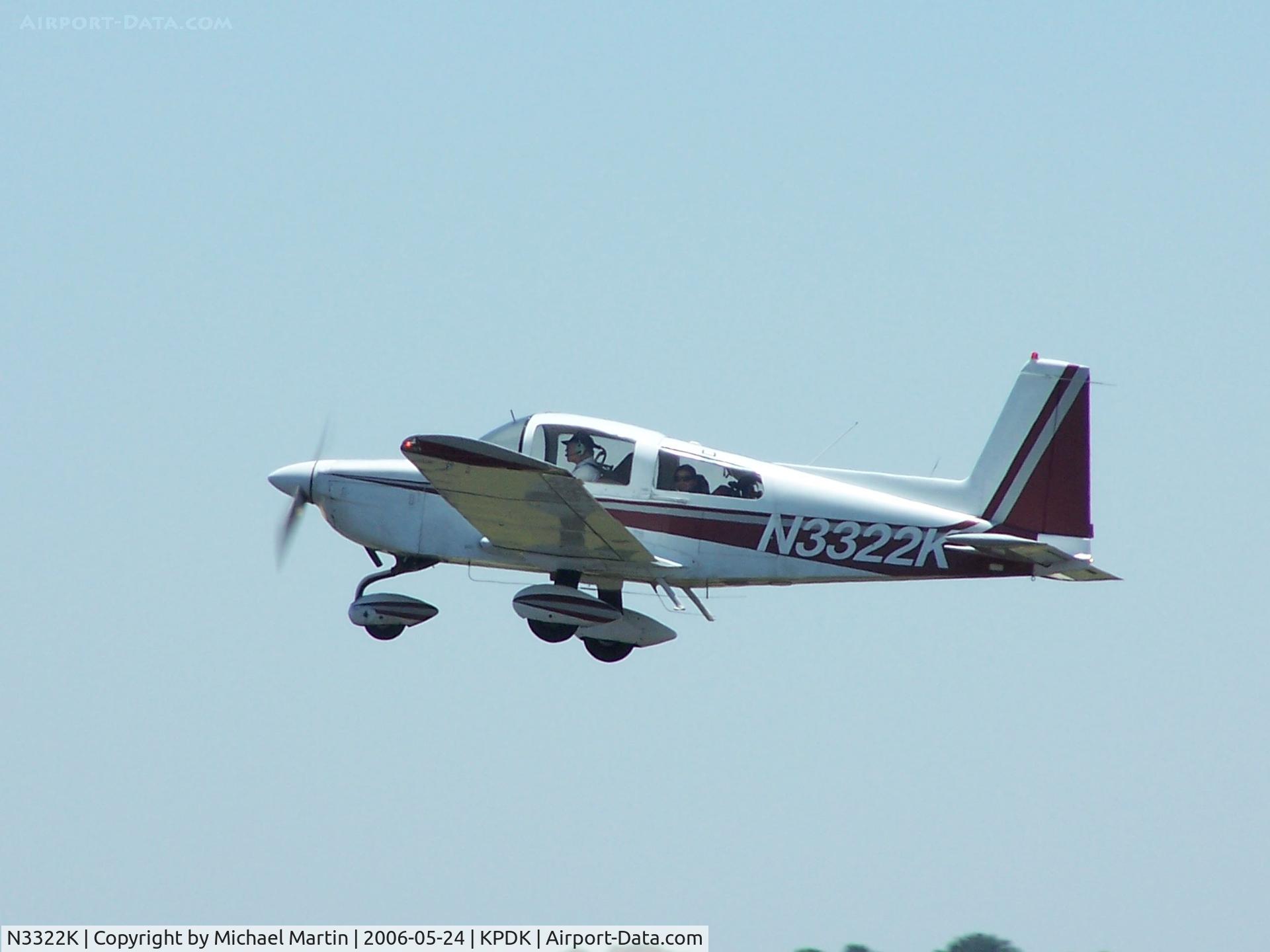 N3322K, 1975 Grumman American AA-5B Tiger C/N AA5B-0046, Departing PDK enroute to KAVL