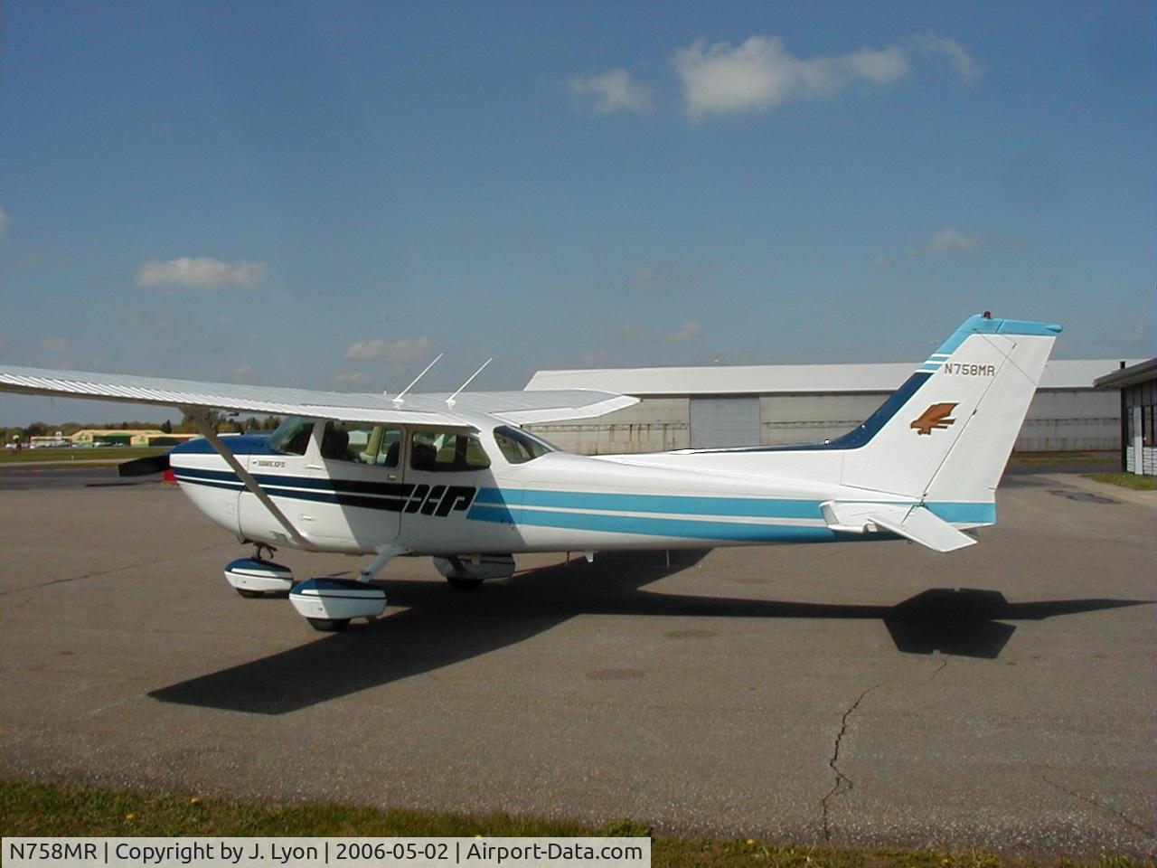 N758MR, 1979 Cessna R172K Hawk XP C/N R1723209, 1980 Cessna Hawk XP