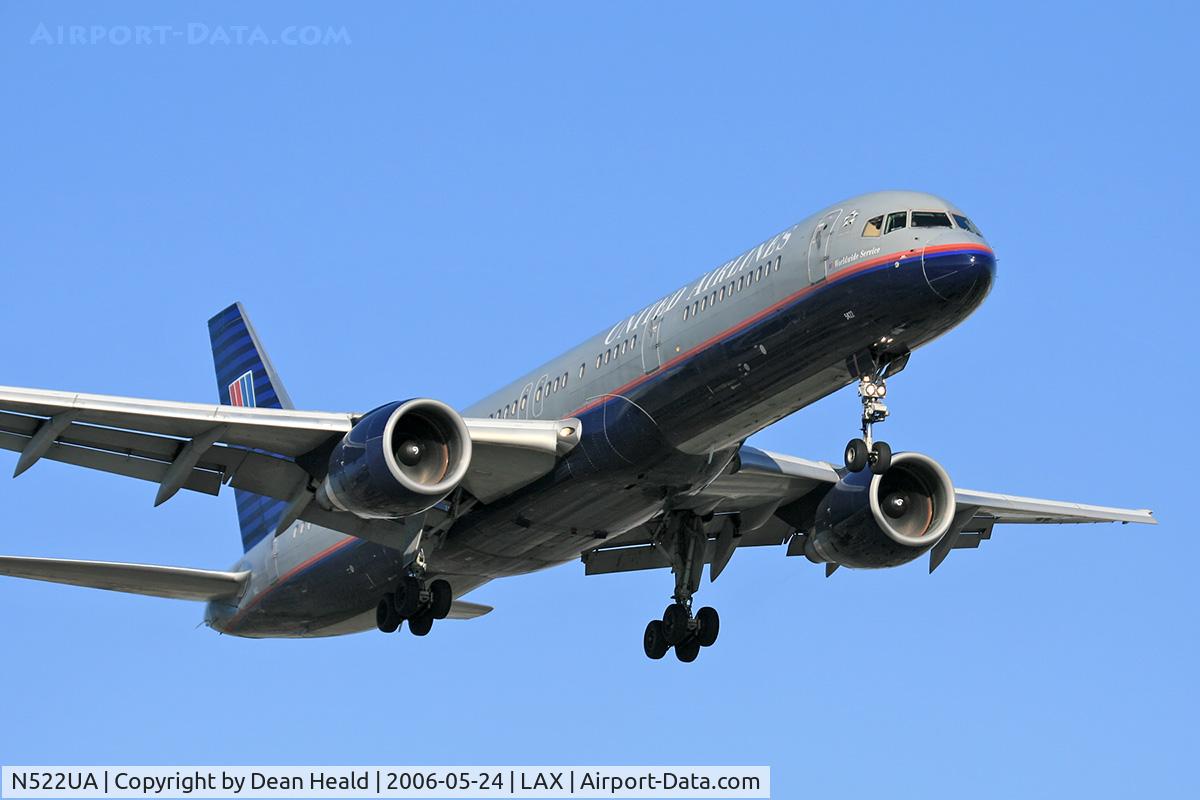 N522UA, 1990 Boeing 757-222 C/N 24931, United Airlines N522UA (FLT UAL1175) from Seattle Tacoma Int'l (KSEA) on final approach to LAX RWY 24R.