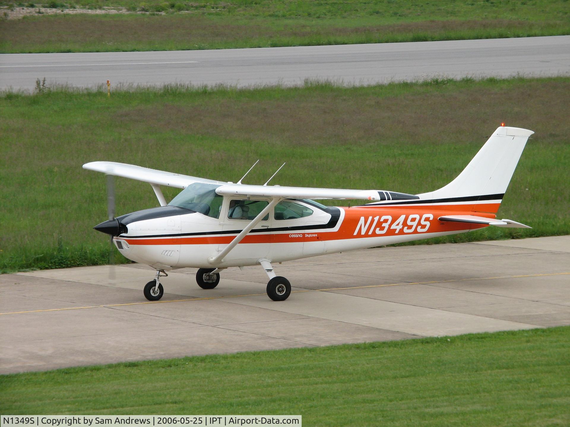 N1349S, 1976 Cessna 182P Skylane C/N 18264912, Nice looking Skylane