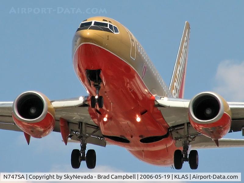 N747SA, 1999 Boeing 737-7H4 C/N 29799, Southwest Airlines / 1999 Boeing 737-7H4