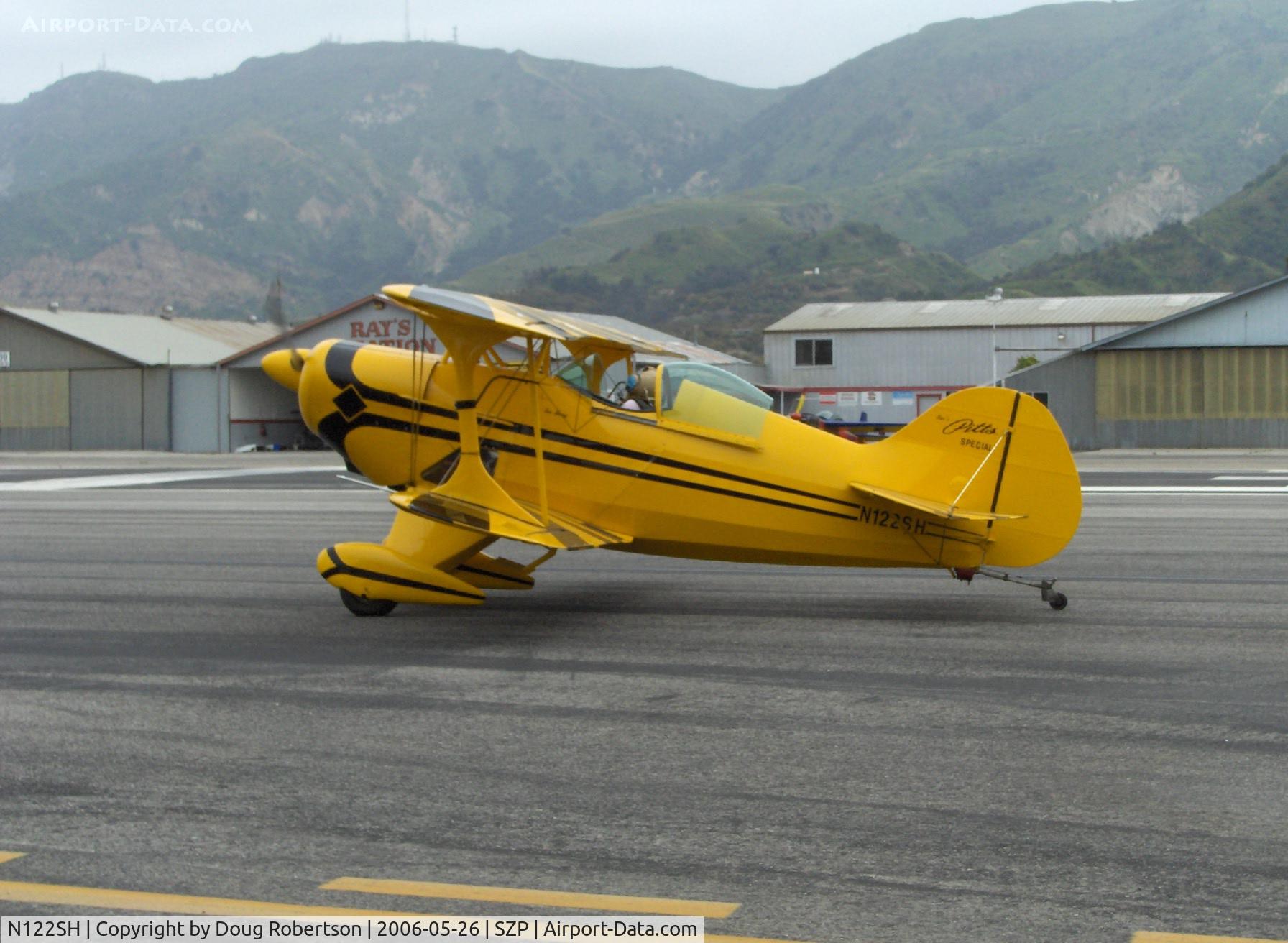 N122SH, 1976 Pitts S-1S Special C/N 20934, 1976 Eberle 'Sue Huang' PITTS SPECIAL S1-S, Lycoming IO-360, taxi to Runway 22