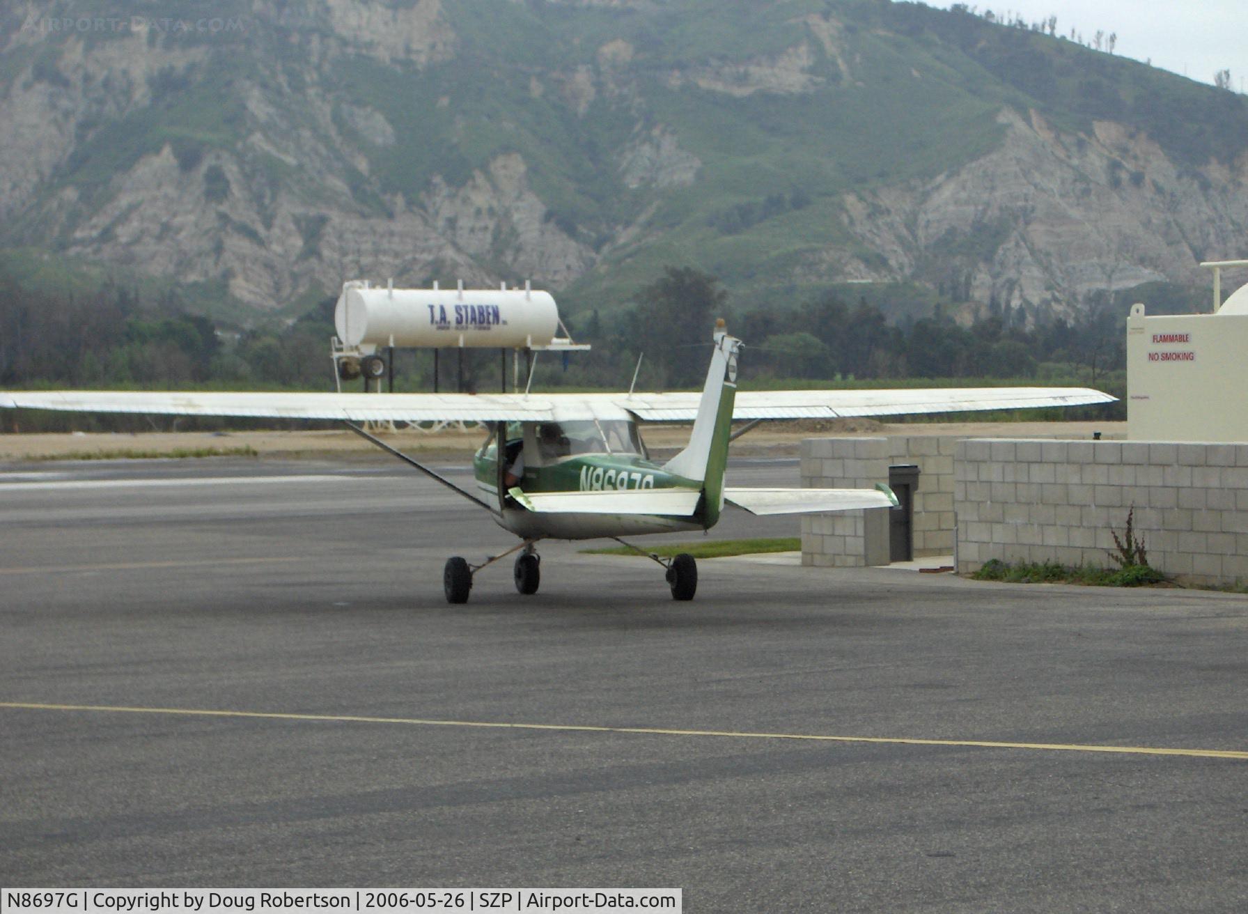 N8697G, 1966 Cessna 150F C/N 15062797, 1966 Cessna 150F, Continental O-200 100 Hp, refuel