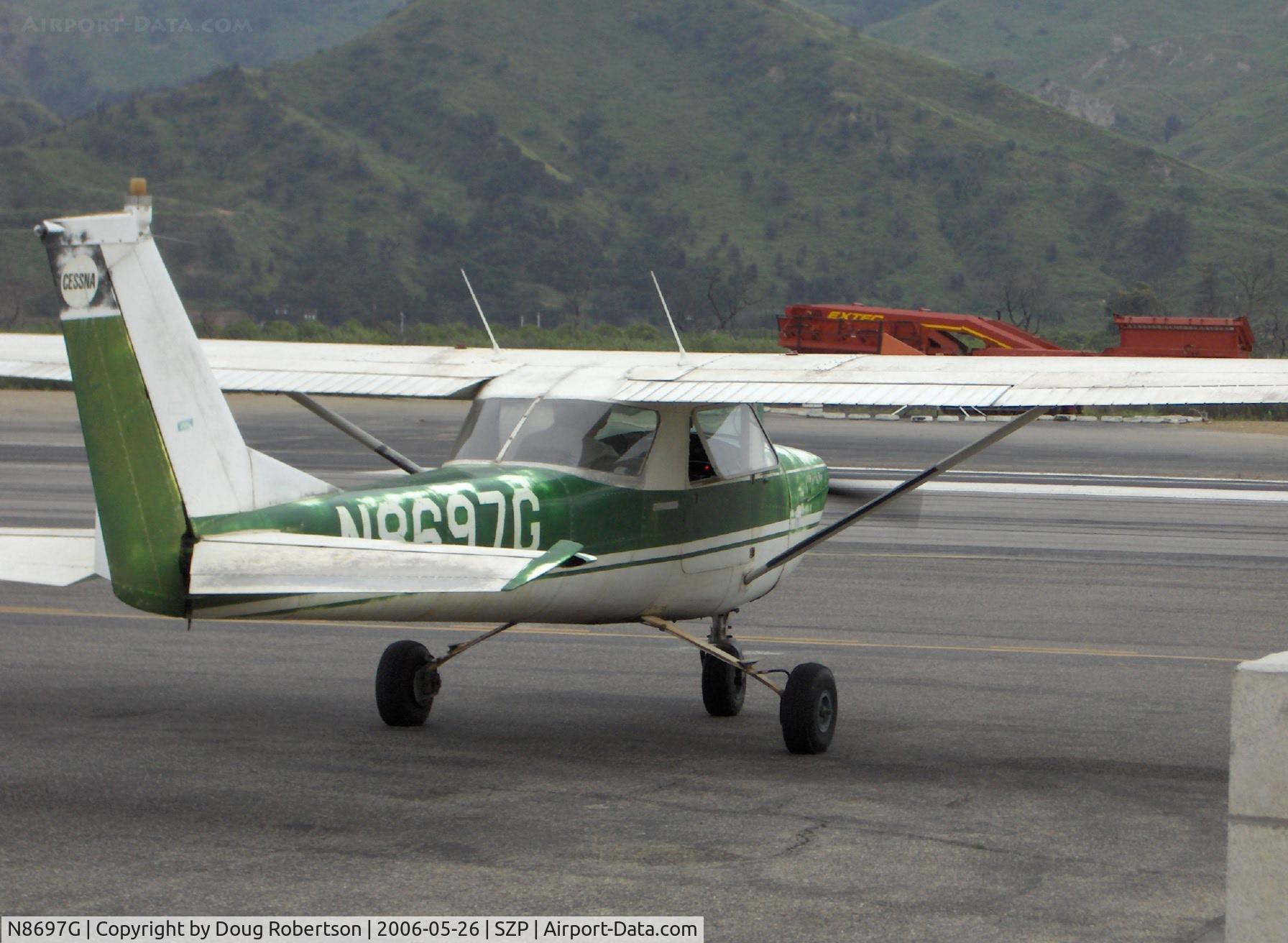 N8697G, 1966 Cessna 150F C/N 15062797, 1966 Cessna 150F, Continental O-200 100 Hp, engine start