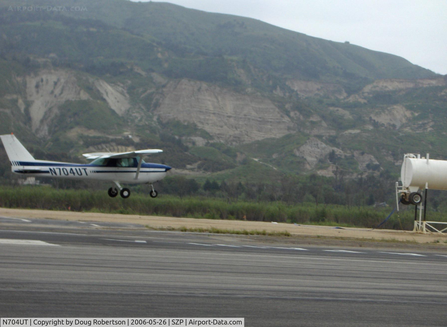 N704UT, 1976 Cessna 150M C/N 15078891, 1976 Cessna 150M, Continental O-200 100 Hp, takeoff Runway 22