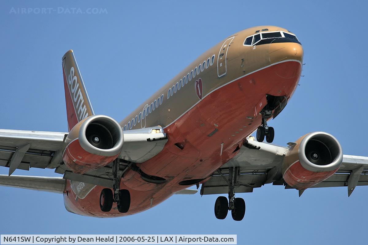 N641SW, 1996 Boeing 737-3H4 C/N 27714, Southwest Airlines N641SW (FLT SWA1664) from Norman Y Mineta San Jose Int'l (KSJC) on final approach to RWY 24R.
