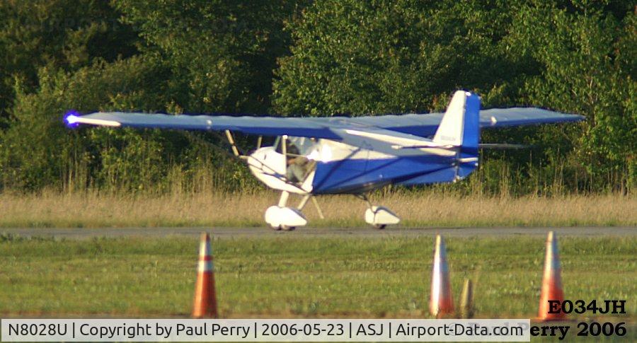 N8028U, 2005 Best Off Skyranger II C/N SKR0205572, Going down to the far end of the runway, more practice to be had