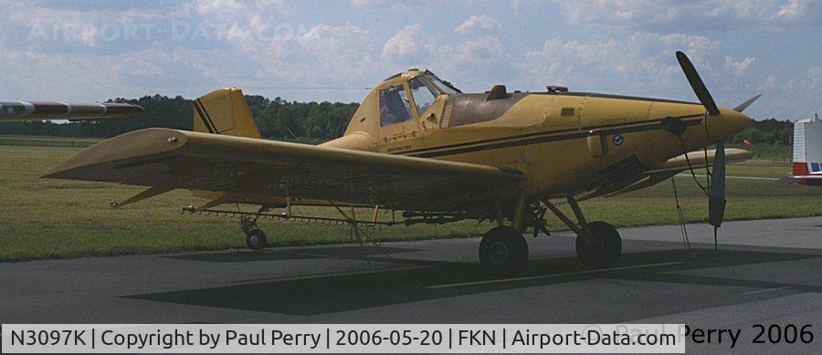 N3097K, 1989 Ayres S2R-T34 Thrush C/N T34-115, A winged agricultural workhorse, taking a break