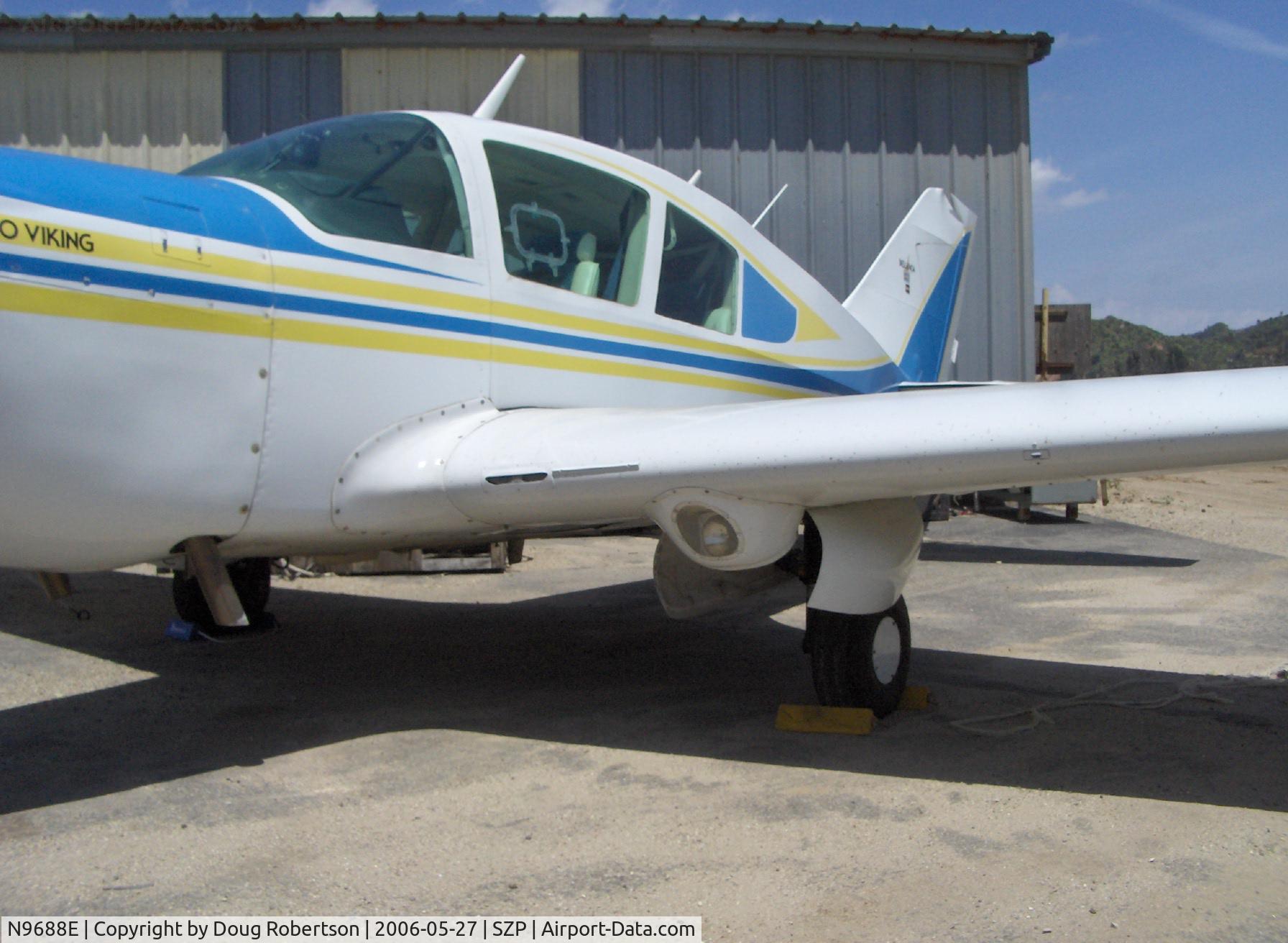 N9688E, 1976 Bellanca 17-31ATC Super Viking C/N 76-31132, 1976 Bellanca 17-31ATC TURBO VIKING 300A, retractible landing gear and wheel pod enclosure with landing light