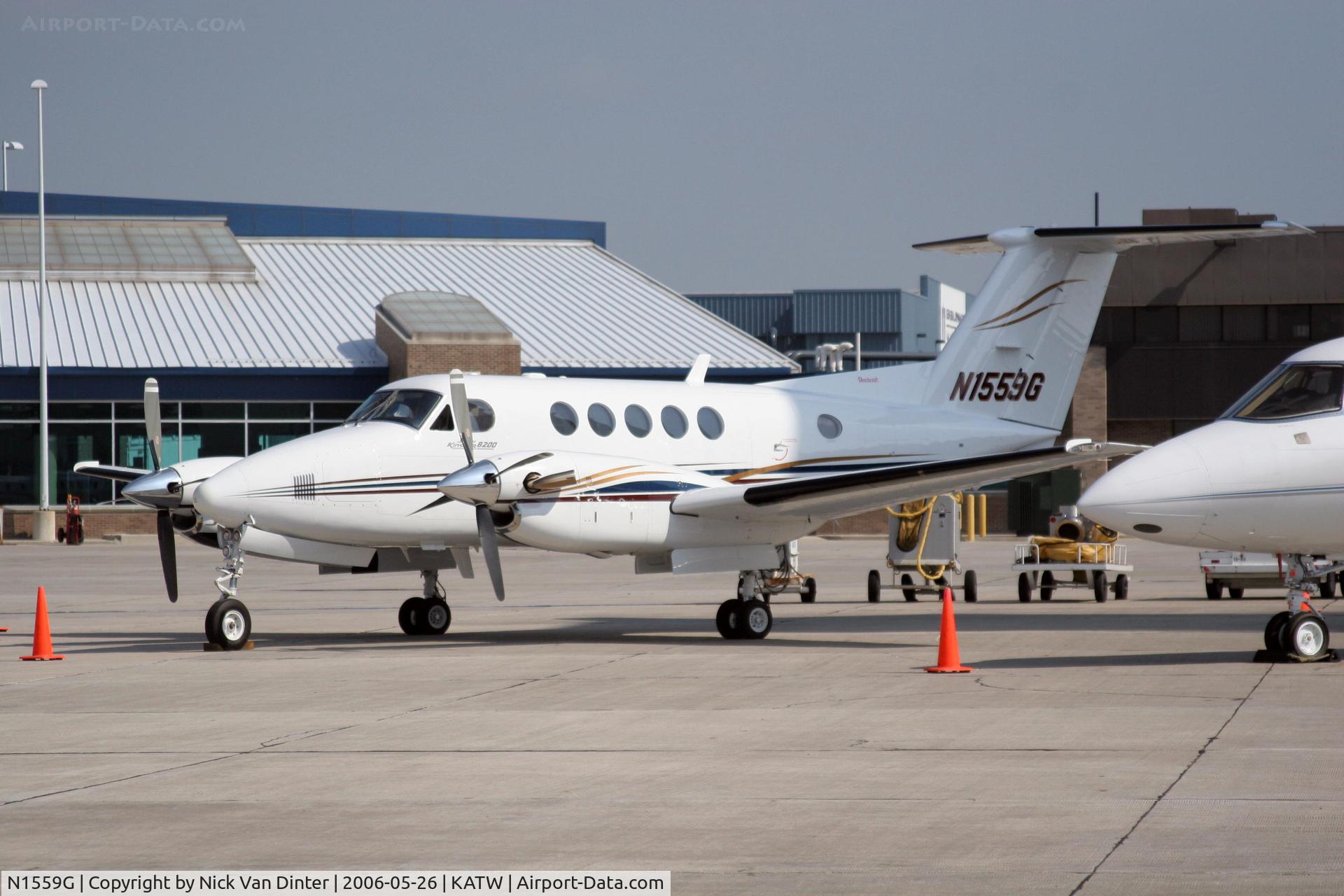 N1559G, 1994 Beech B200 King Air C/N BB-1480, 1994 B200 at Appleton, WI