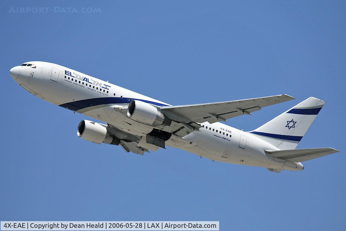 4X-EAE, 1990 Boeing 767-27E/ER C/N 24832, EL AL Israel Airlines 4X-EAE (FLT ELY106) climbing out from RWY 25R enroute to Lester B Pearson Int'l (CYYZ) - Toronto, Canada.