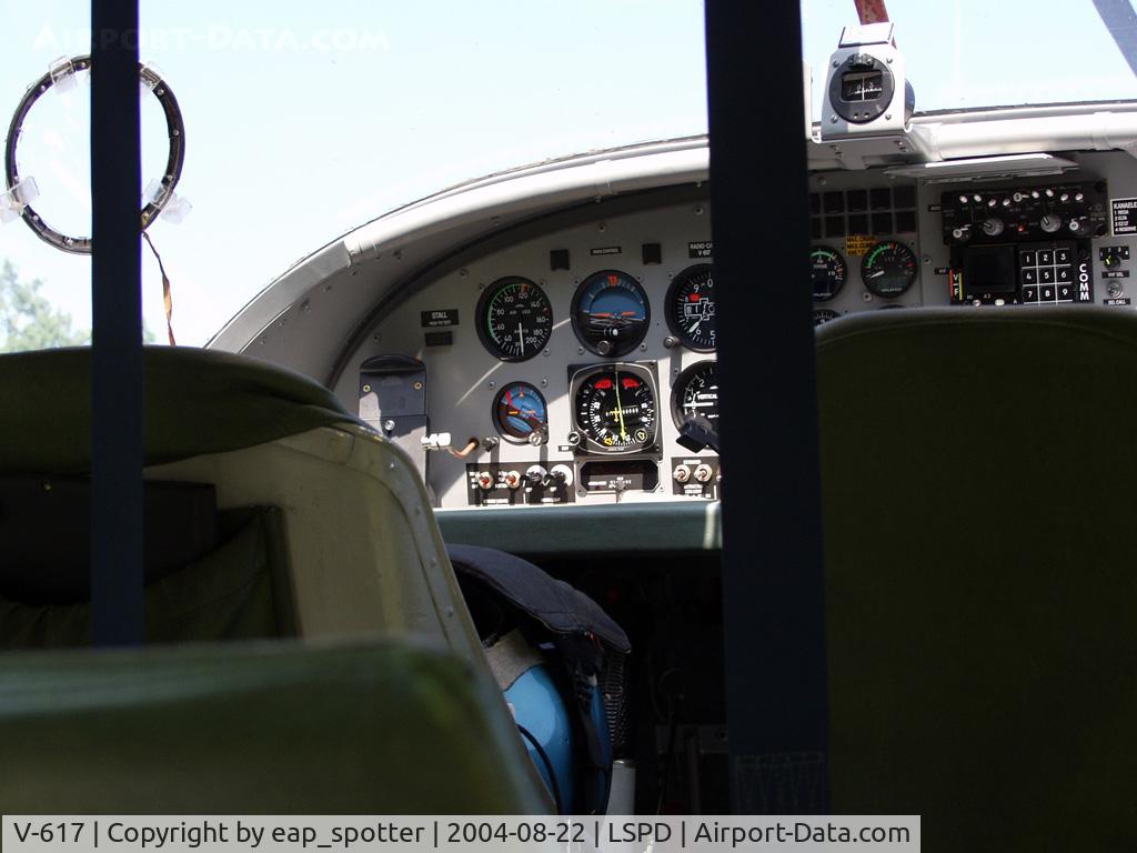 V-617, Pilatus PC-6/B2-H2M Turbo Porter C/N 640, Cockpit of a Pilatus Porter PC-6