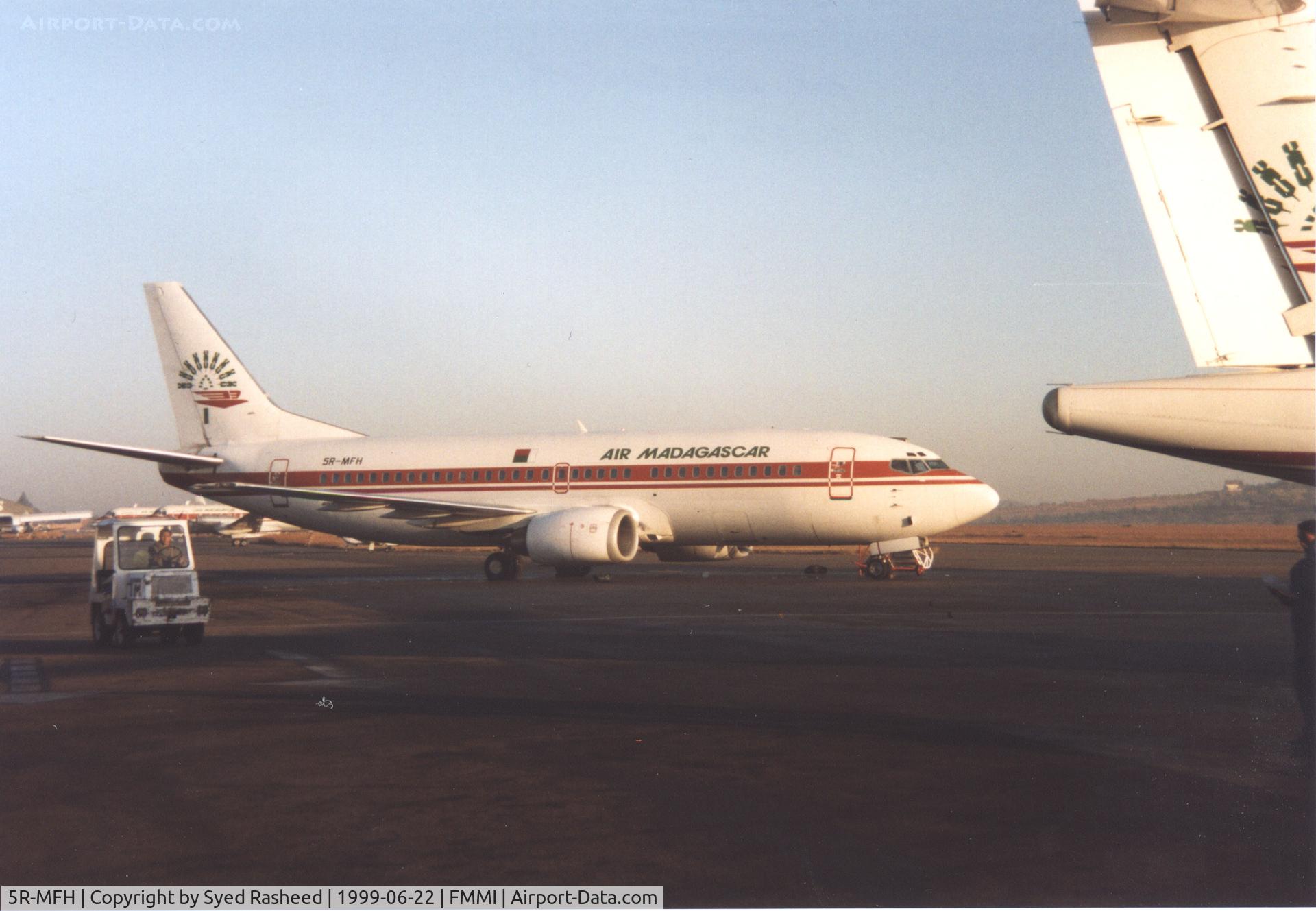 5R-MFH, 1994 Boeing 737-3Q8 C/N 26305, B737 - Air Madagascar