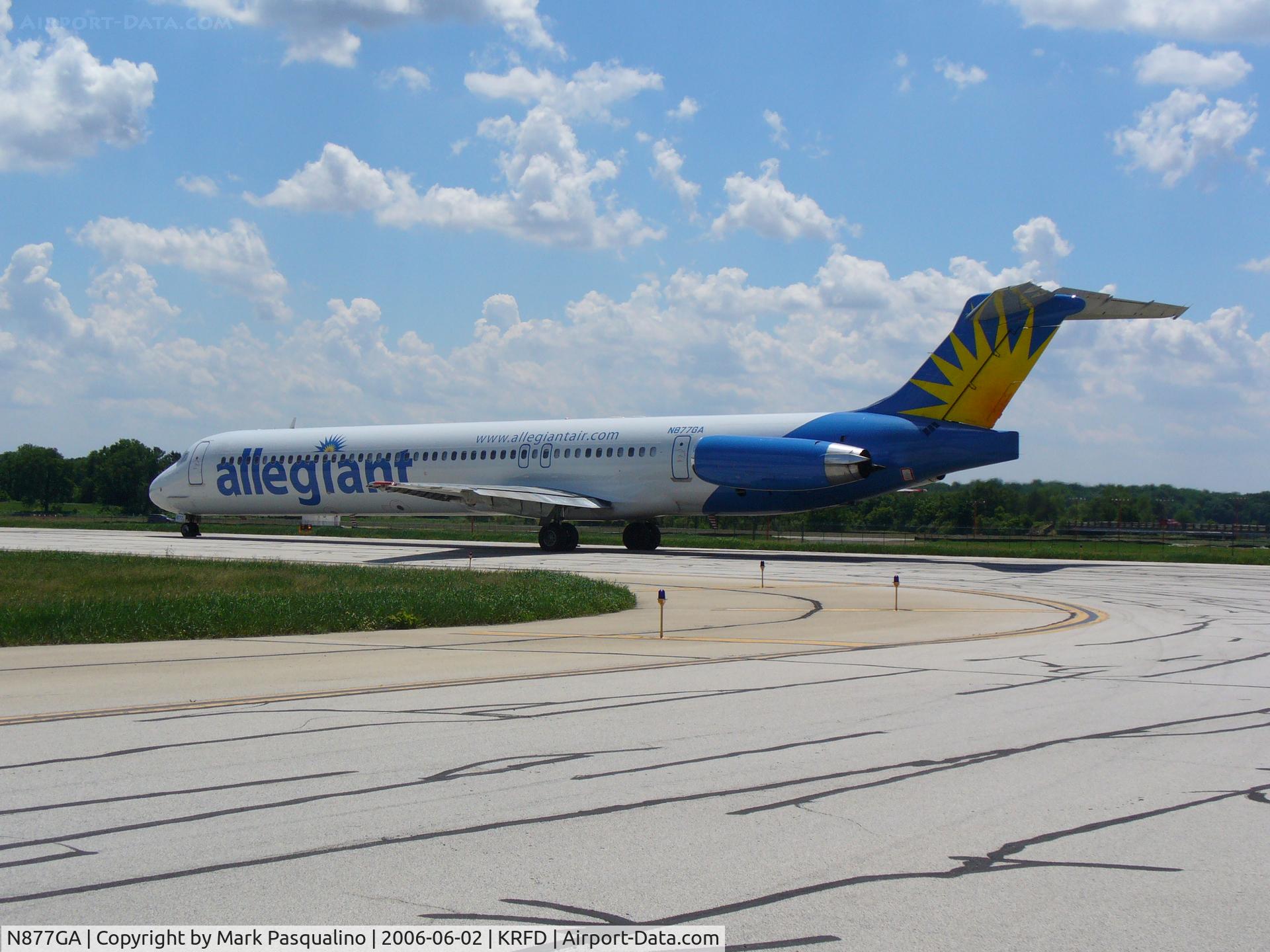 N877GA, 1994 McDonnell Douglas MD-83 (DC-9-83) C/N 53467, MD-83